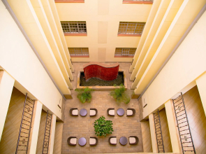 Batians Peak Serviced Apartments