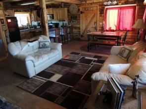 Blanding Cabins by Canyonlands Lodging