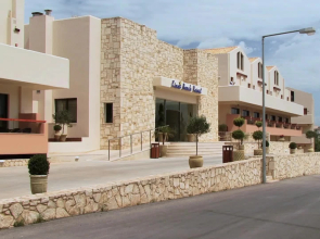 Kiani Beach Resort Family