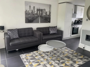 Inviting 2-bed Chalet in Caernarfon