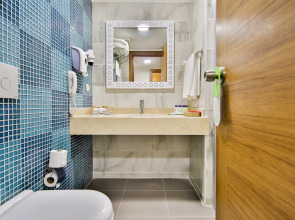 Crystal Club World of Colours - All inclusive