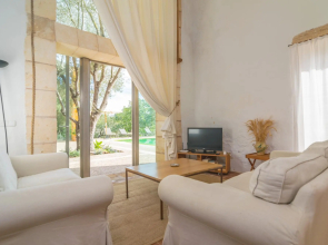 VITERBO - Spectacular villa with private pool and beautiful views of the coast and the sea beyond. Free WiFi