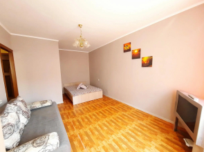 Apartamenty na ulitse 9 Maya 63