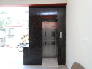 OYO 15791 Flagship Hotel Executive Hazratganj