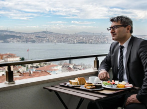 Cihangir Hotel Bosphorus