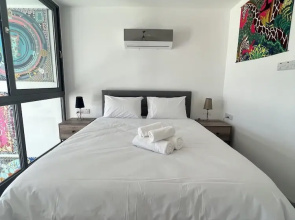 Hermes Penthouse Apartment With Mountain View