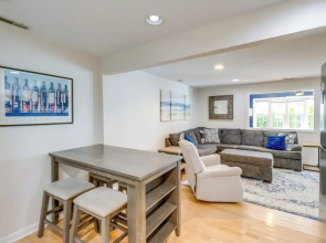 Cape May Quad w/ Grill - 7 Blocks to Beach!