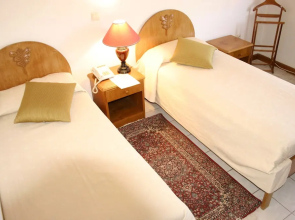 Sunshine Hotel
