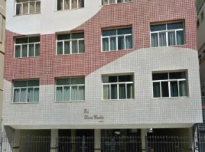 Apartamento bem localizado com Wi-Fi na Praia do Morro