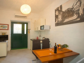 Apartments Zdravko