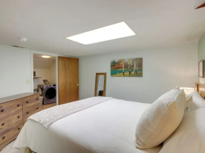 Billings Apartment w/ Fireplace + Smart TV