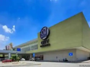 Impeccable 2-bed Apartment in Quezon City