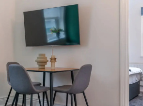 One Bedroom - Tower Bridge - London City by Prime London Stays M-3