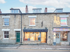 Host Stay Sleepers No 8