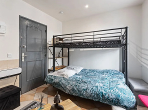 Simplistic Holiday Home in Nice Near the Seabeach