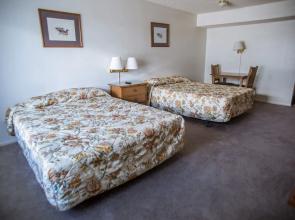 Siegel Slots and Suites