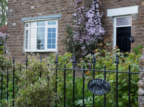 Hall Farm Boutique Bed & Breakfast