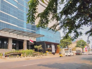 Modern Cozy Studio at The Square Surabaya Apartment