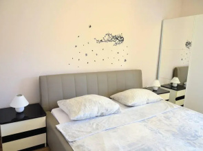 Lovely 2-bed Apartment in Vinisce, Close to Beach