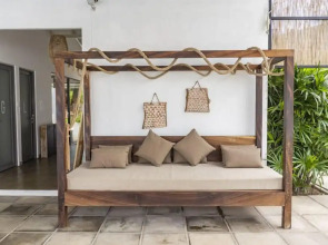 Global Surf Lodge Kabalana