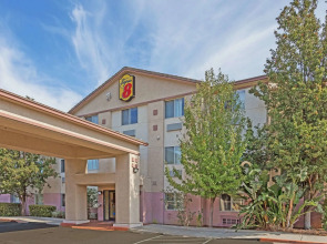 Harvest Inn, Dixon/ UC Davis.