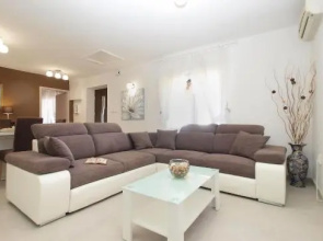Holiday Home Villa Angelina 1233