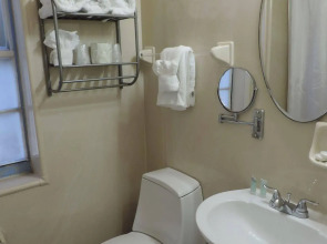 James Hotel - Near Miami Beach Convention Center