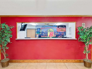 Super 8 Riverside/kansas City