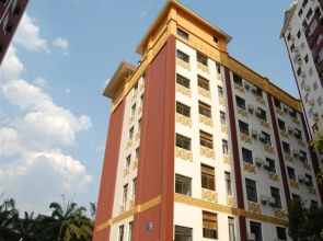Golden Harbour Hotel