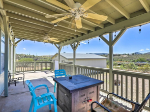 Quiet Tombstone Retreat ~ 3 Mi to Historic Dtwn!