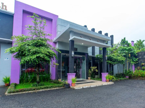 Griya Karangsalam Indah by OYO Rooms