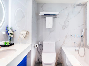 A-One New Wing Hotel