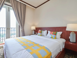 The Platinum Hotel & Suites
