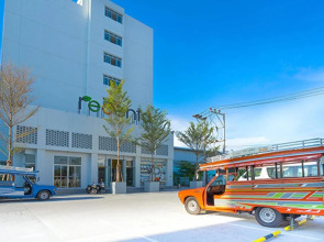 Отель Recenta Suite Phuket Suanluang