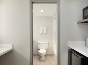 Holiday Inn Express Dallas Medical-Market Center by IHG