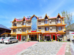 Oyo 36558 Hotel Raxit Inn