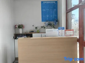 Xihai Garden Hotel (Sailimu Lake East Gate Visitor Center Branch)