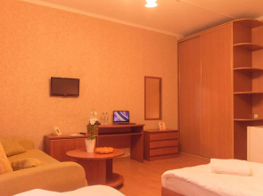 Парк-Отель Май