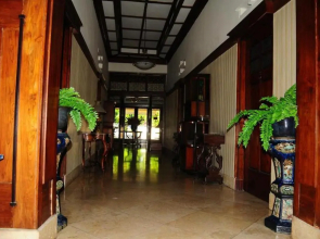 Teras Solo Syariah Guest House