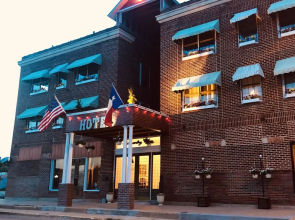 Trucountry Inn