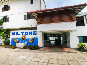 OYO 251 Milton Beach Resort