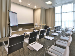 Best Western Premier CHC Airport