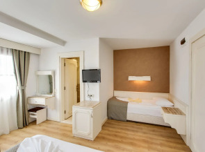 Sherwood Premio Hotel