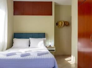Casa Anthea 3 Bedroom Apartment With Garden