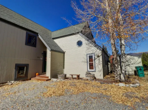 334 Willow Lake Ct. 4br W/loft 3ba 4 Bedroom Townhouse