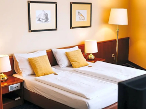 Paul's Hotel