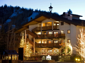 Goldener Hirsch, Auberge Collection