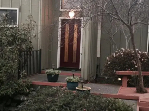 Rhododendron Inn