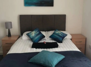 Lovely 4-bed House in Anfield all En-suite,