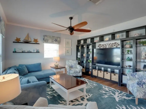 Fort Myers Home Near Sanibel Island Causeway